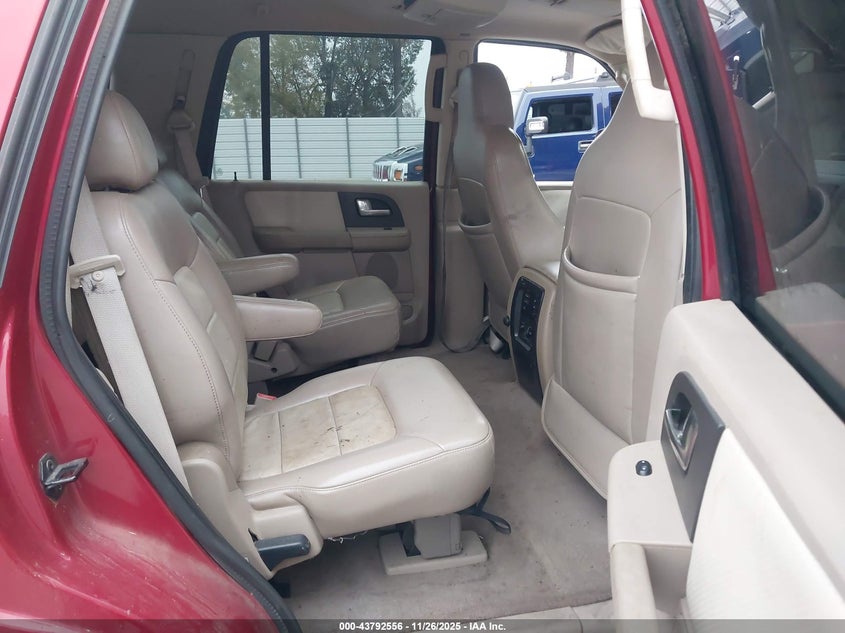 2004 Ford Expedition Eddie Bauer VIN: 1FMFU18L94LB09799 Lot: 43792556