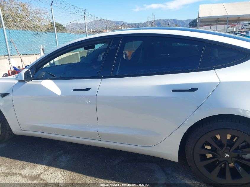 2022 Tesla Model 3 Rear-Wheel Drive VIN: 5YJ3E1EA5NF168537 Lot: 43792561