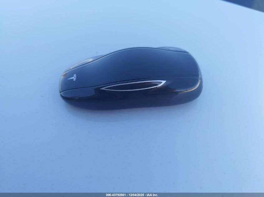 2022 Tesla Model 3 Rear-Wheel Drive VIN: 5YJ3E1EA5NF168537 Lot: 43792561