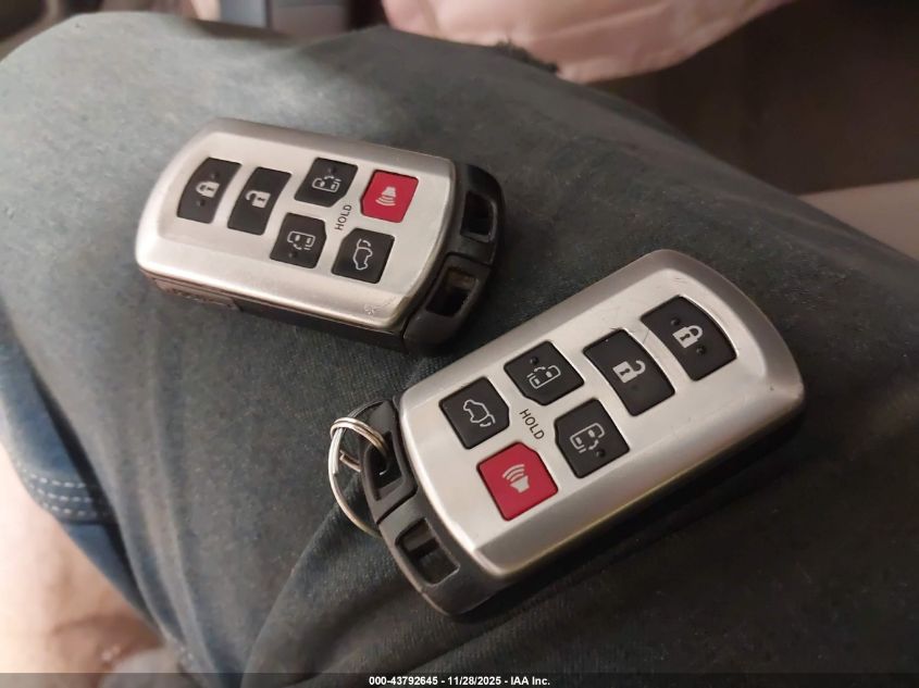 2014 Toyota Sienna Limited V6 7 Passenger VIN: 5TDYK3DC7ES498172 Lot: 43792645