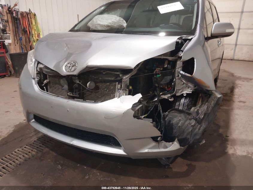 2014 Toyota Sienna Limited V6 7 Passenger VIN: 5TDYK3DC7ES498172 Lot: 43792645