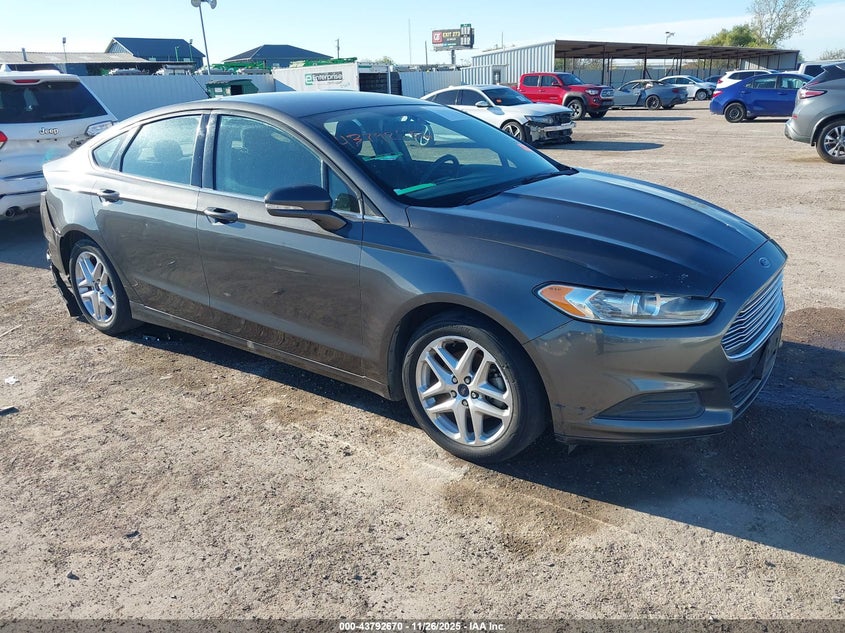 FORD FUSION SE