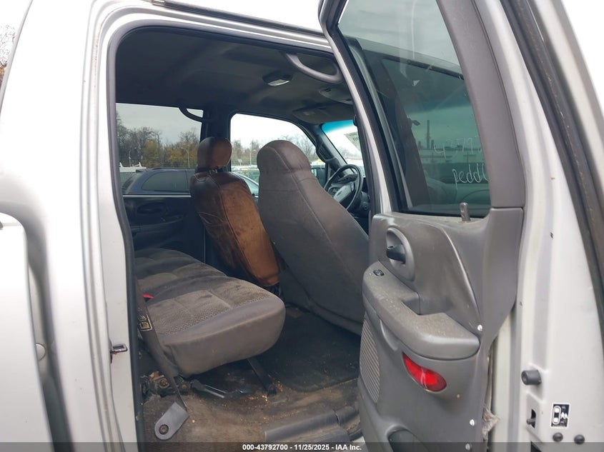 2002 Ford F-150 Lariat/Xlt VIN: 1FTRW08L02KA41529 Lot: 43792700