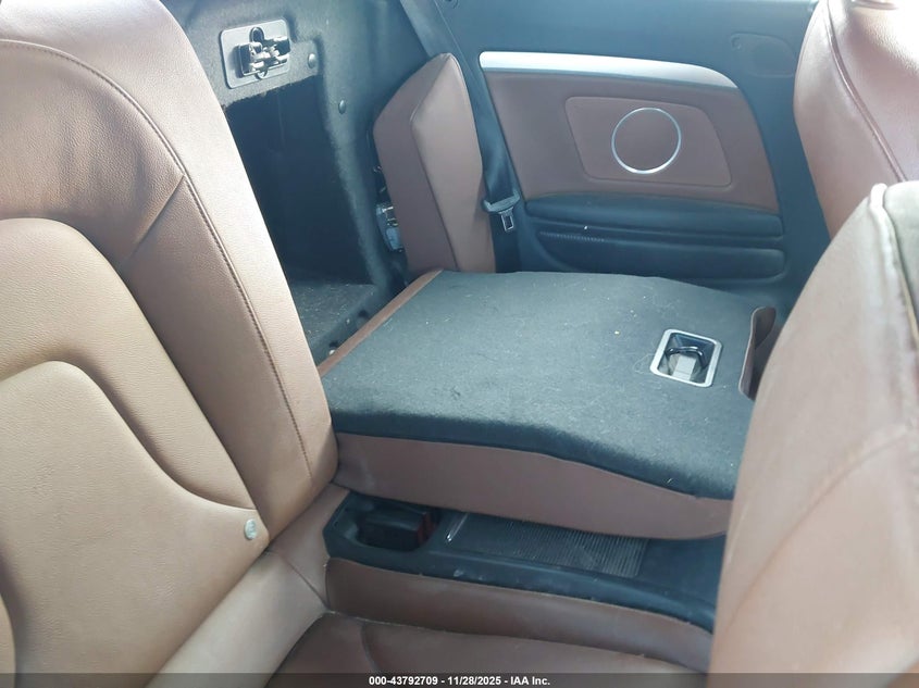 2010 Audi A5 2.0T Premium VIN: WAULFAFH1AN011461 Lot: 43792709