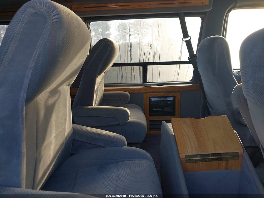 1993 Ford Econoline E150 Van VIN: 1FDEE14N4PHB76317 Lot: 43792710