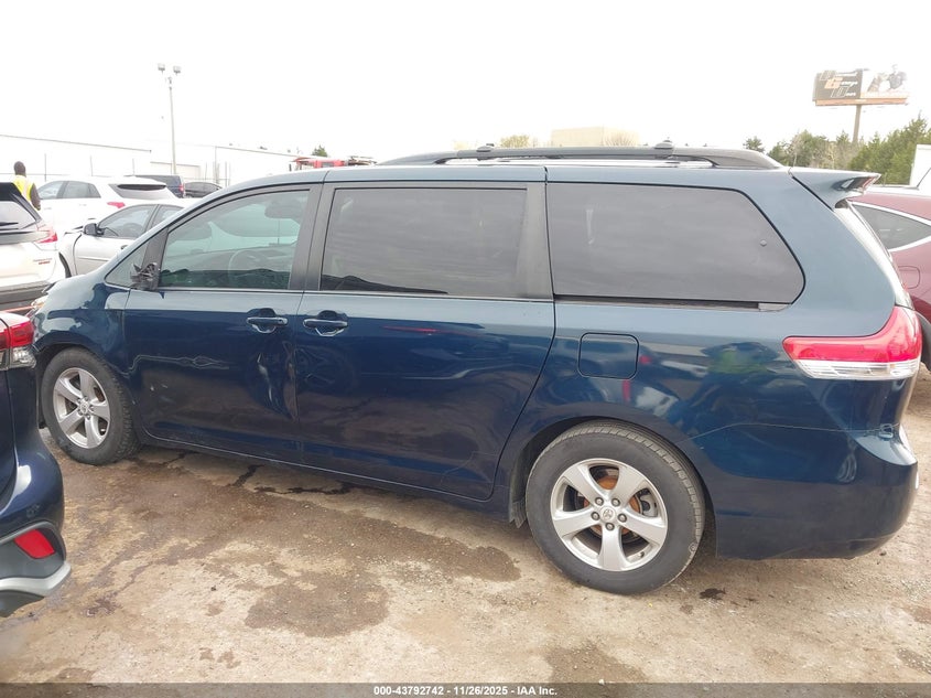 2012 Toyota Sienna Le V6 8 Passenger VIN: 5TDKK3DC9CS221008 Lot: 43792742