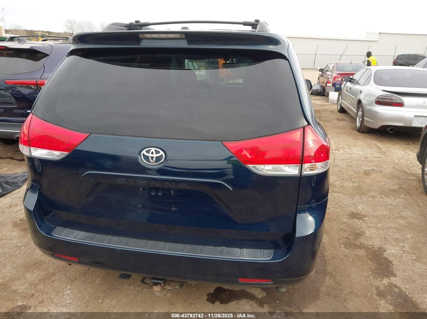 2012 Toyota Sienna Le V6 8 Passenger VIN: 5TDKK3DC9CS221008 Lot: 43792742