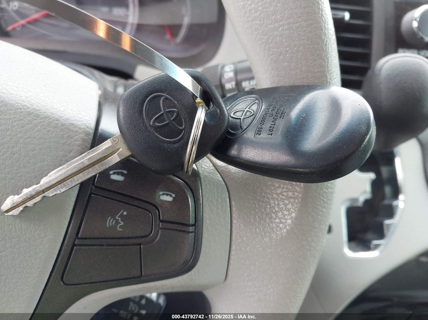 2012 Toyota Sienna Le V6 8 Passenger VIN: 5TDKK3DC9CS221008 Lot: 43792742