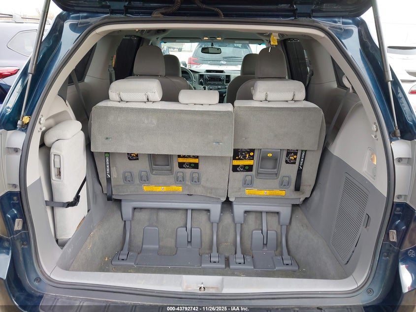 2012 Toyota Sienna Le V6 8 Passenger VIN: 5TDKK3DC9CS221008 Lot: 43792742