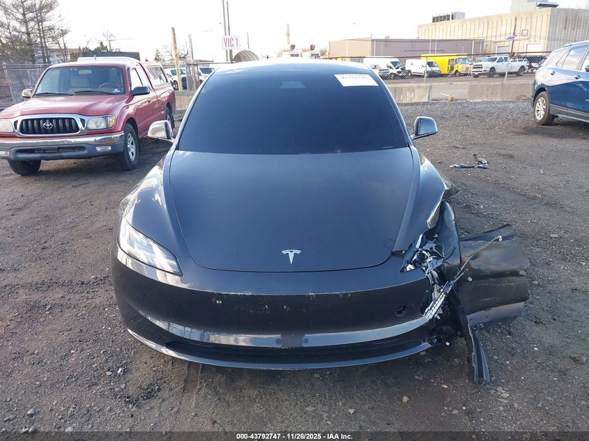 2025 Tesla Model 3 Long Range Rear-Wheel Drive/Standard Rear-Wheel Drive VIN: 5YJ3E1EA1SF072318 Lot: 43792747