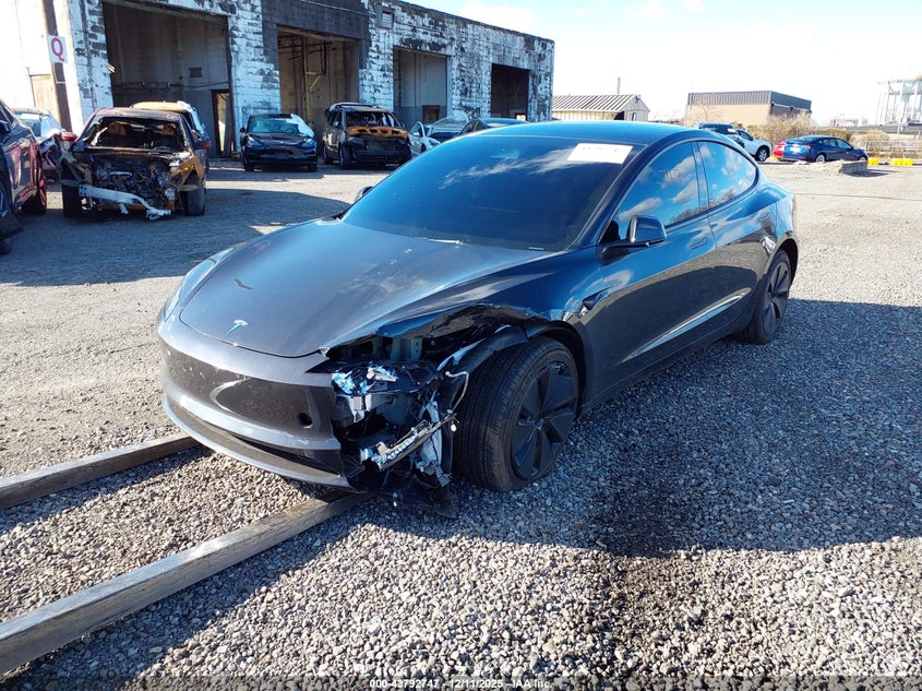 Vin: 5yj3e1ea1sf072318, lot: 44288194, tesla model 3 long range rear-wheel drive/standard rear-wheel drive 20252