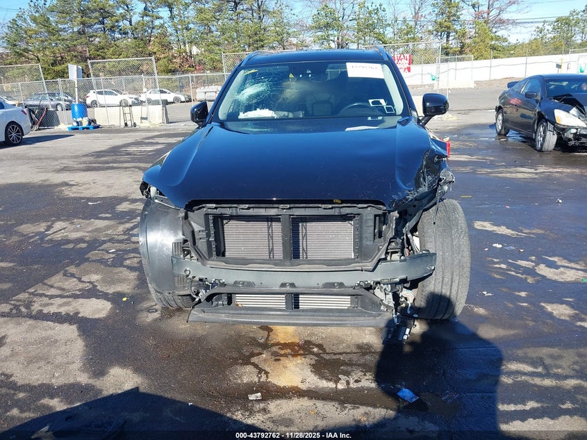 2022 Volvo Xc90 T5 Momentum 7 Passenger VIN: YV4102PK9N1868570 Lot: 43792762