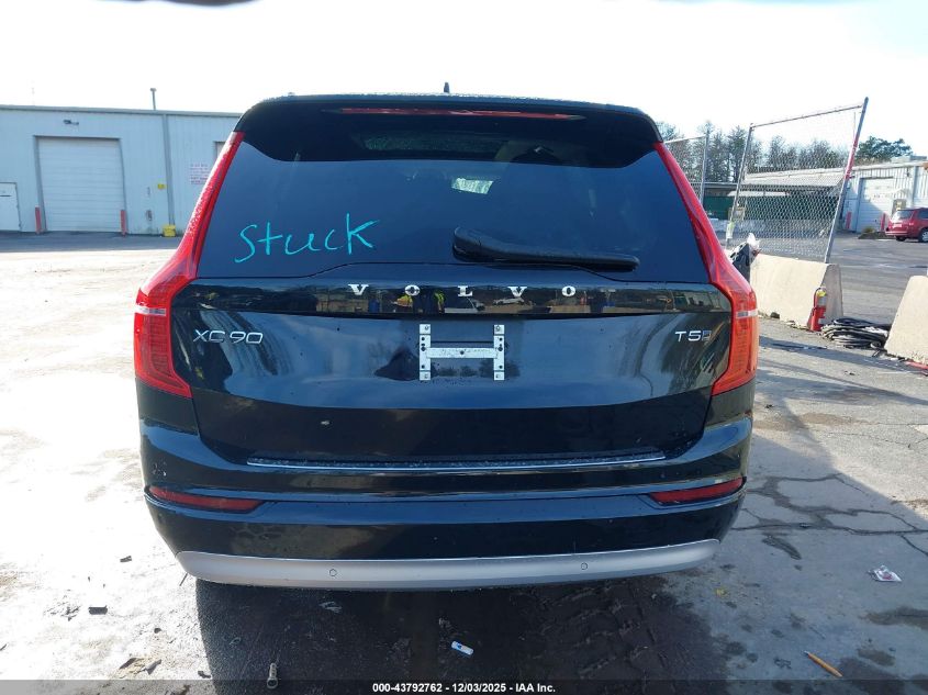 2022 Volvo Xc90 T5 Momentum 7 Passenger VIN: YV4102PK9N1868570 Lot: 43792762