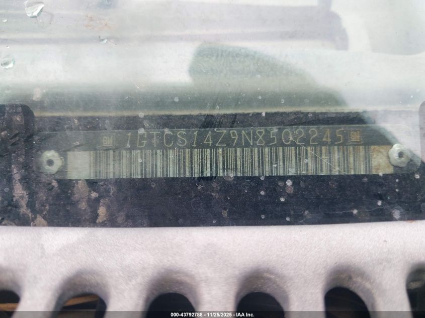 1992 GMC Sonoma VIN: 1GTCS14Z9N8502245 Lot: 43792788