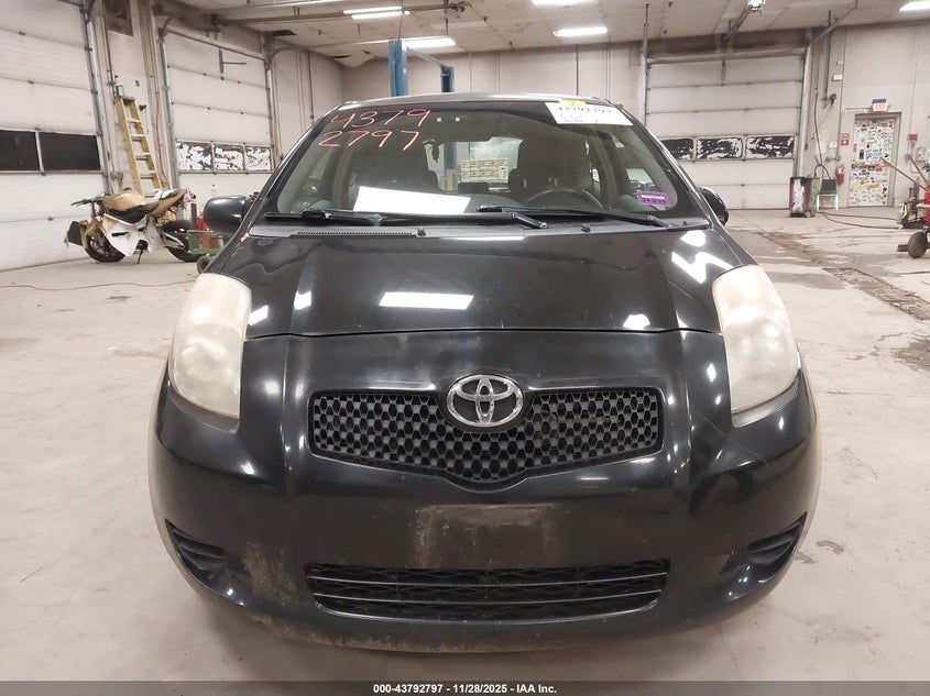 2008 Toyota Yaris VIN: JTDJT923585182414 Lot: 43792797