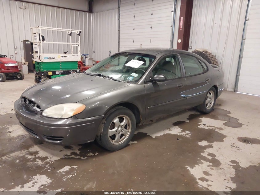 1FAFP53205A294880 2005 FORD TAURUS photo no. 2