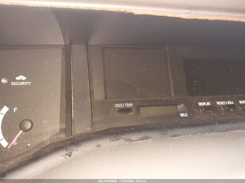 2000 Toyota Avalon Xls VIN: 4T1BF28B8YU100680 Lot: 43792828