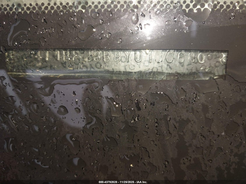 2000 Toyota Avalon Xls VIN: 4T1BF28B8YU100680 Lot: 43792828