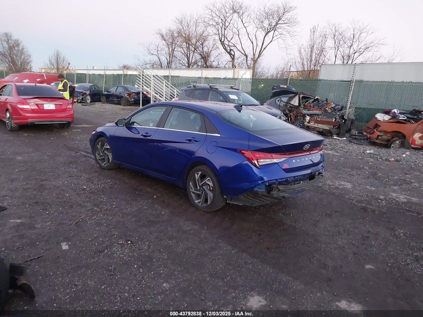 2025 Hyundai Elantra Limited