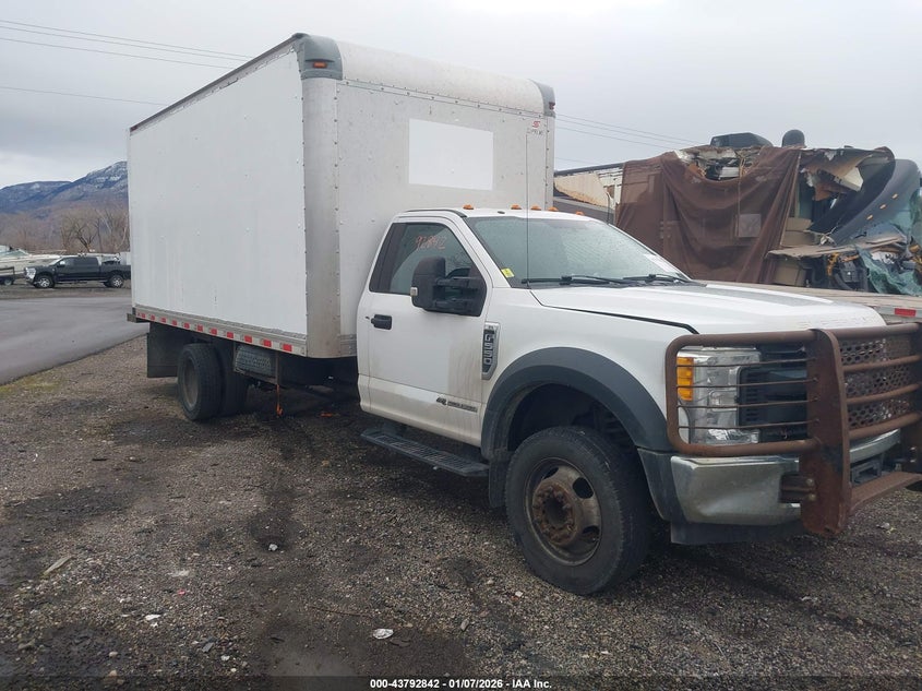 1FDUF5GT6HEF20727 2017 Ford F-550 Chassis Xl auction photo 1