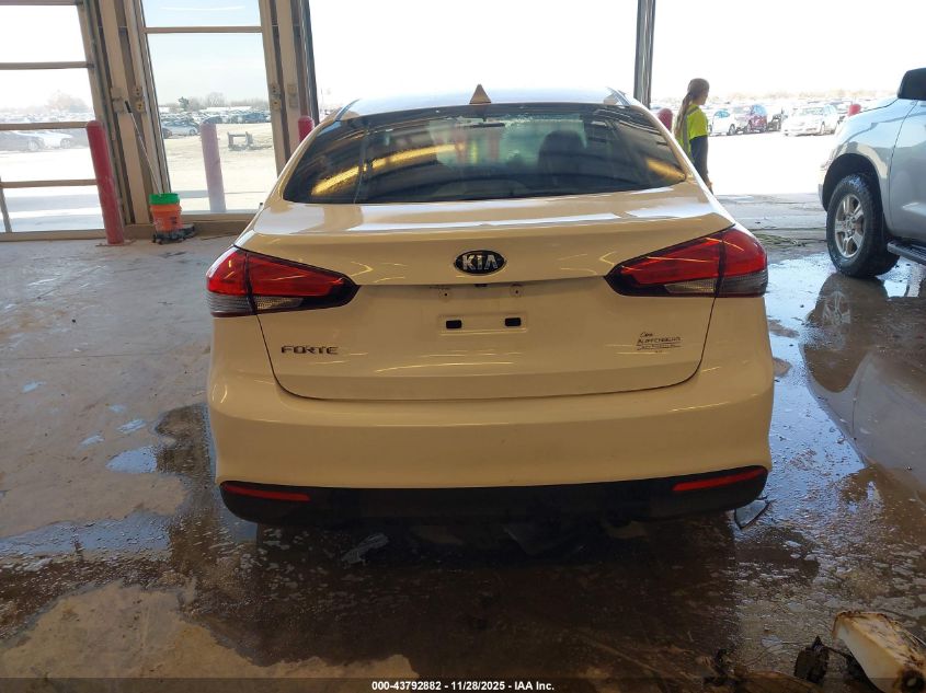 2018 Kia Forte Lx VIN: 3KPFL4A76JE268371 Lot: 43792882