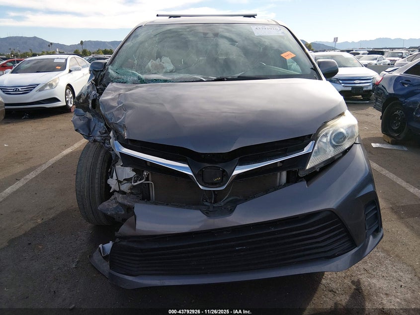 2019 Toyota Sienna Le 8 Passenger VIN: 5TDKZ3DC5KS977817 Lot: 43792926