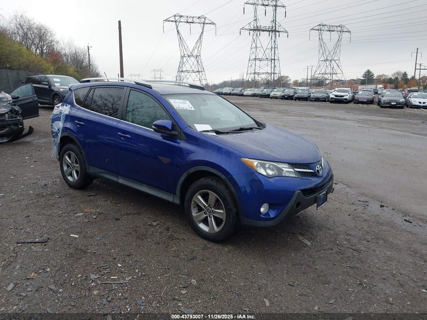 TOYOTA RAV4 XLE