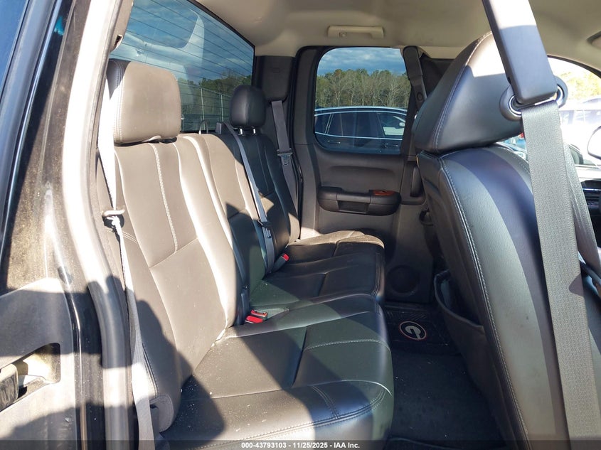 2007 GMC Sierra 1500 Slt VIN: 1GTEK19J57Z524686 Lot: 43793103