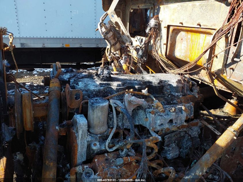 2001 Sterling Truck Lt 8500 VIN: 2FZHAWAK71AJ28487 Lot: 43793131