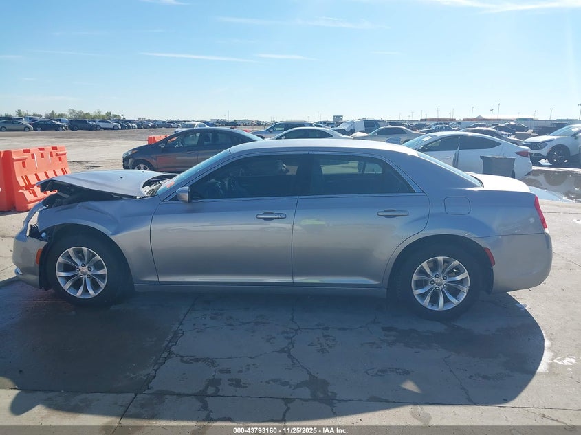 2015 Chrysler 300 Limited VIN: 2C3CCAAG7FH786359 Lot: 43793160