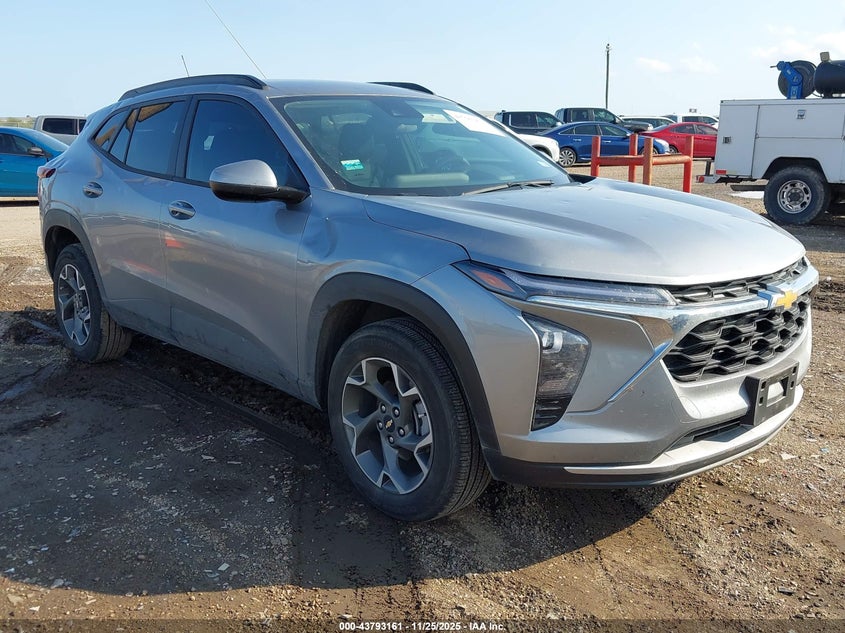 CHEVROLET TRAX FWD LT