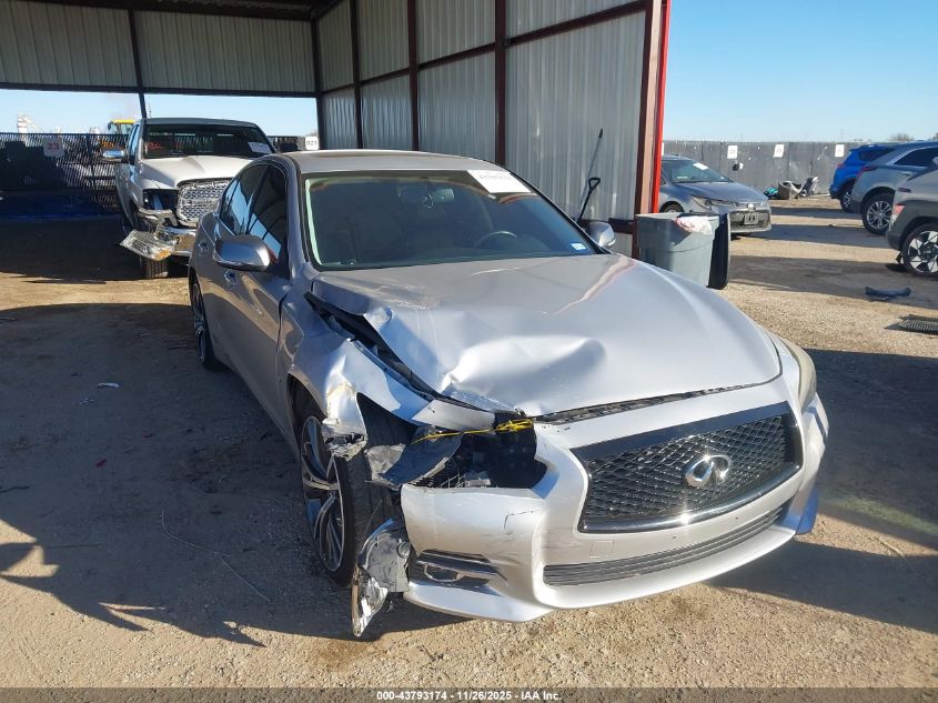 INFINITI Q50 PREMIUM