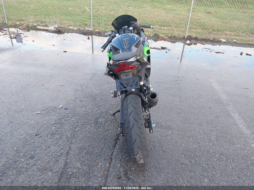 2023 Kawasaki Ex400 VIN: JKAEXKG15PDAS3947 Lot: 43793206