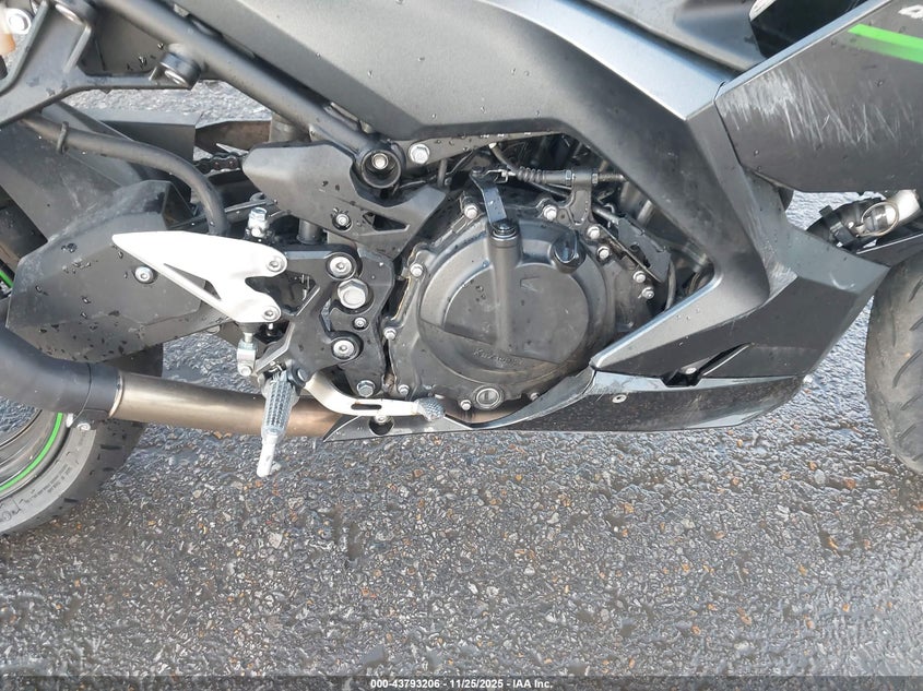 2023 Kawasaki Ex400 VIN: JKAEXKG15PDAS3947 Lot: 43793206