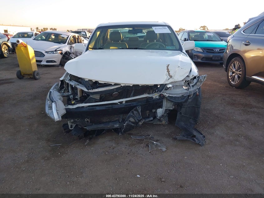 2001 Toyota Avalon Xls VIN: 4T1BF28B61U181068 Lot: 43793300