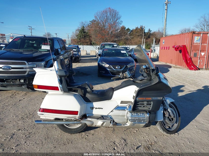 1997 Honda Gl1500 A/2 VIN: 1HFSC2206VA901793 Lot: 43793310