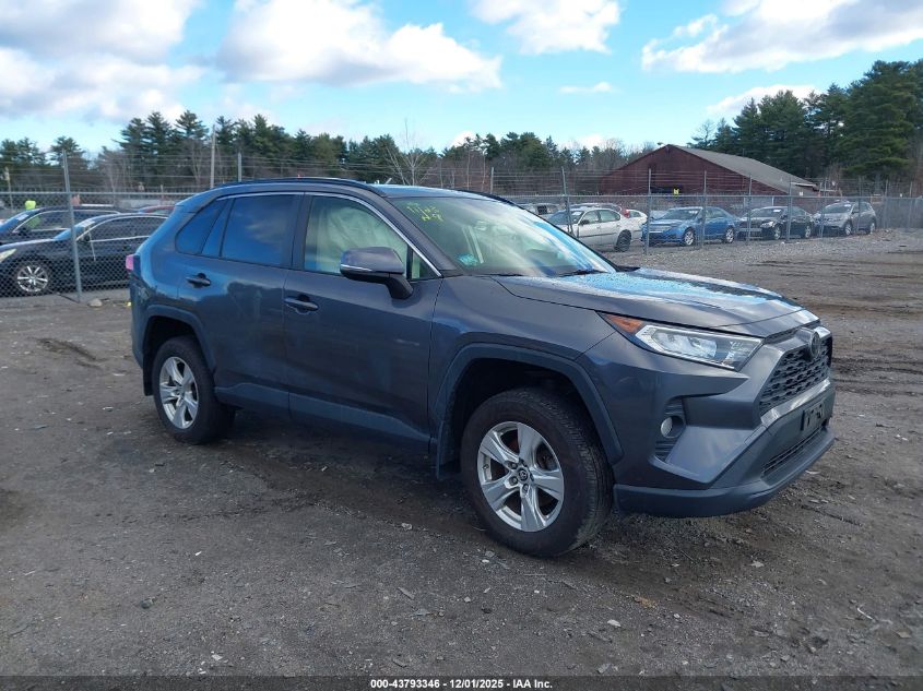 TOYOTA RAV4 XLE