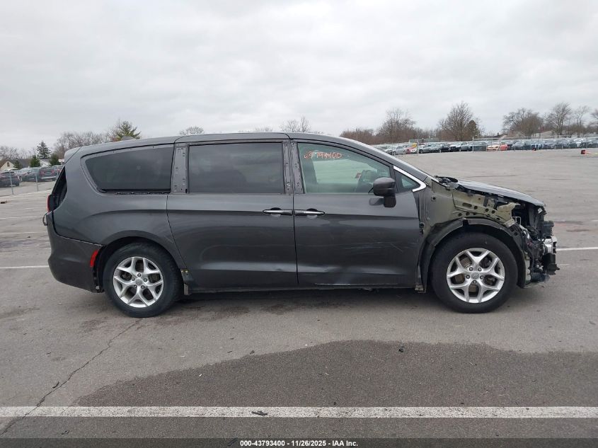 2018 Chrysler Pacifica Touring Plus VIN: 2C4RC1FG8JR122959 Lot: 43793400