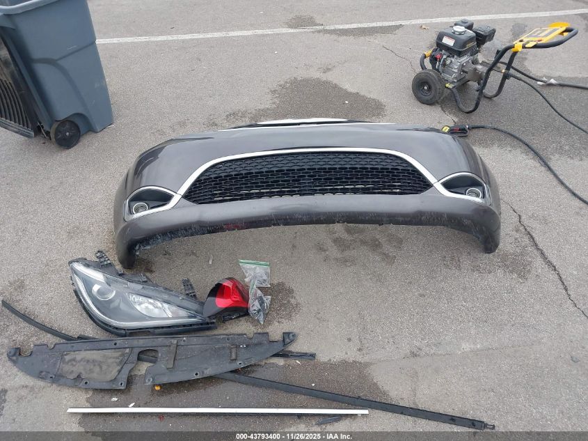 2018 Chrysler Pacifica Touring Plus VIN: 2C4RC1FG8JR122959 Lot: 43793400