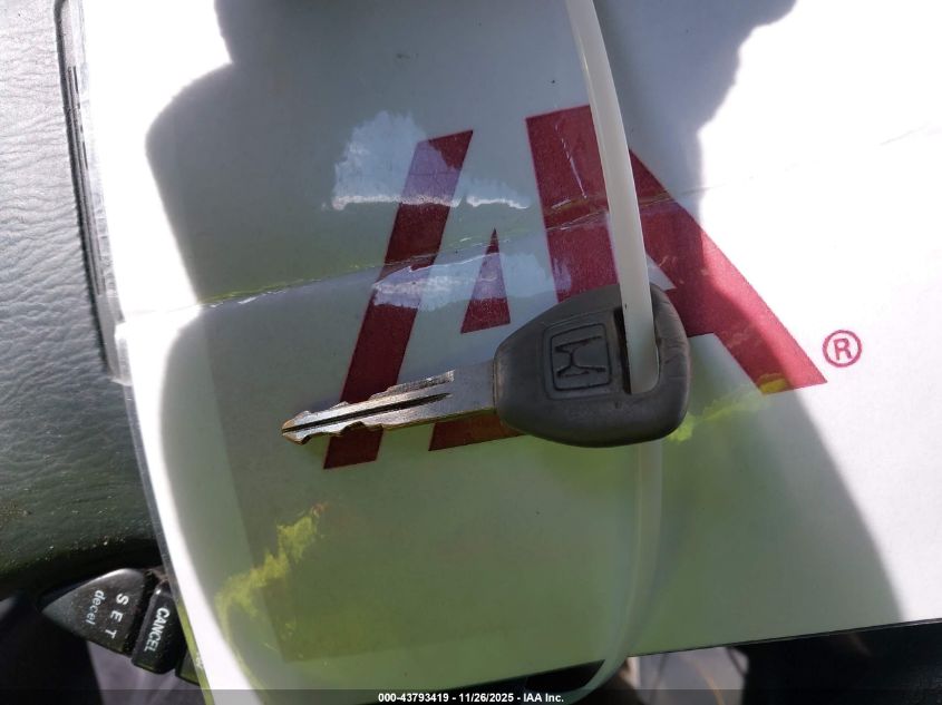 1999 Honda Accord Lx VIN: 1HGCG5548XA010590 Lot: 43793419