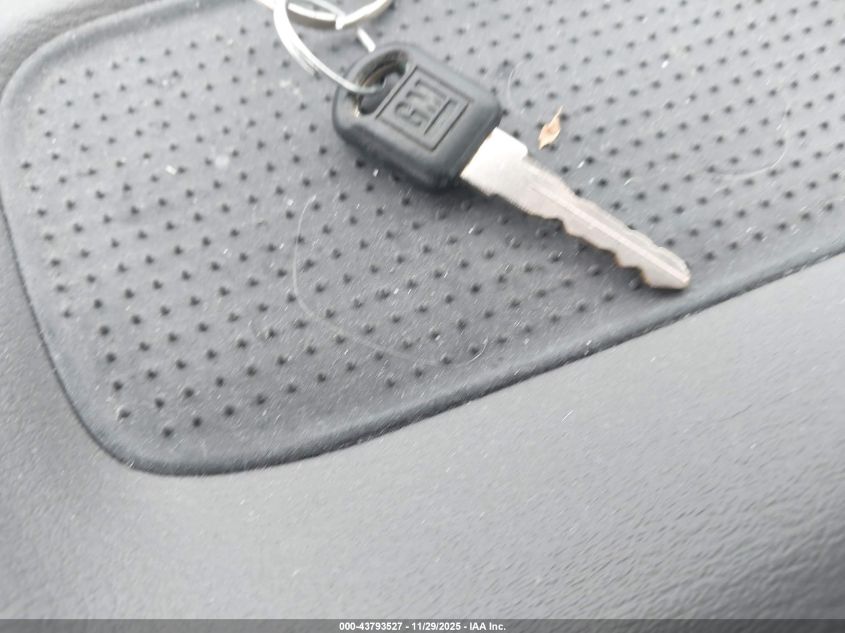 2000 Chevrolet Venture Ls VIN: 1GNDX03E0YD165370 Lot: 43793527