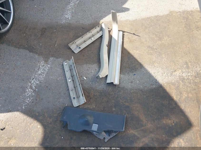 2000 Lexus Ls 400 VIN: JT8BH28FXY0179731 Lot: 43793541