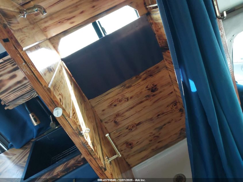 2008 Ford E-450 Cutaway VIN: 1FD4E45S98DB07021 Lot: 43793546