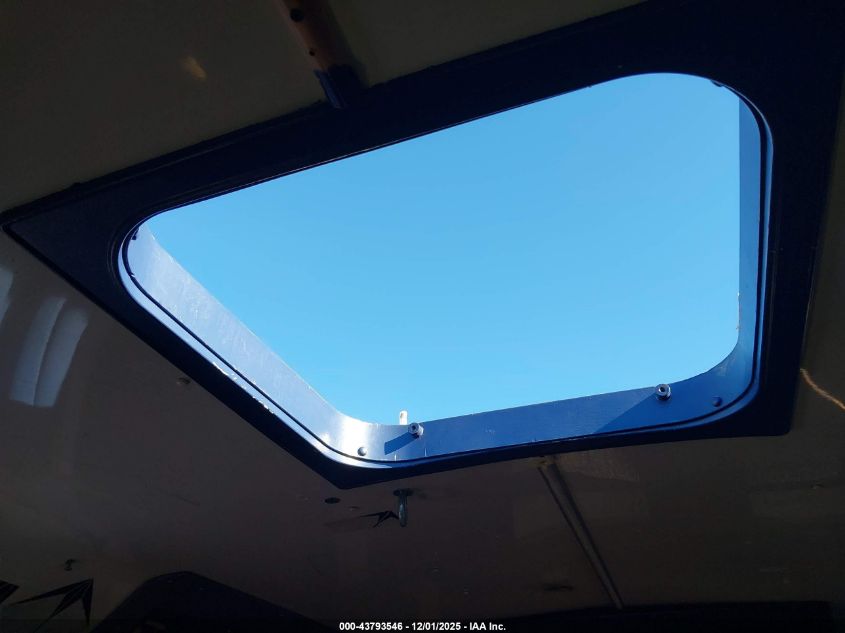 2008 Ford E-450 Cutaway VIN: 1FD4E45S98DB07021 Lot: 43793546