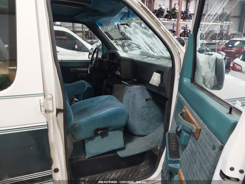 1FDEE14N1SHA03296 1995 FORD ECONOLINE photo no. 5