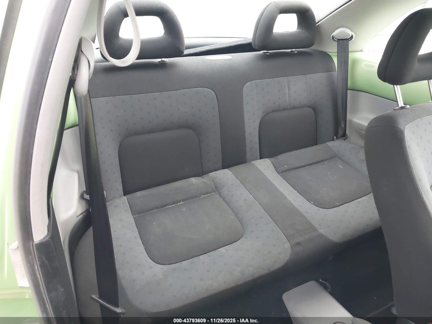 1999 Volkswagen New Beetle Gls VIN: 3VWCA21C3XM421312 Lot: 43793609