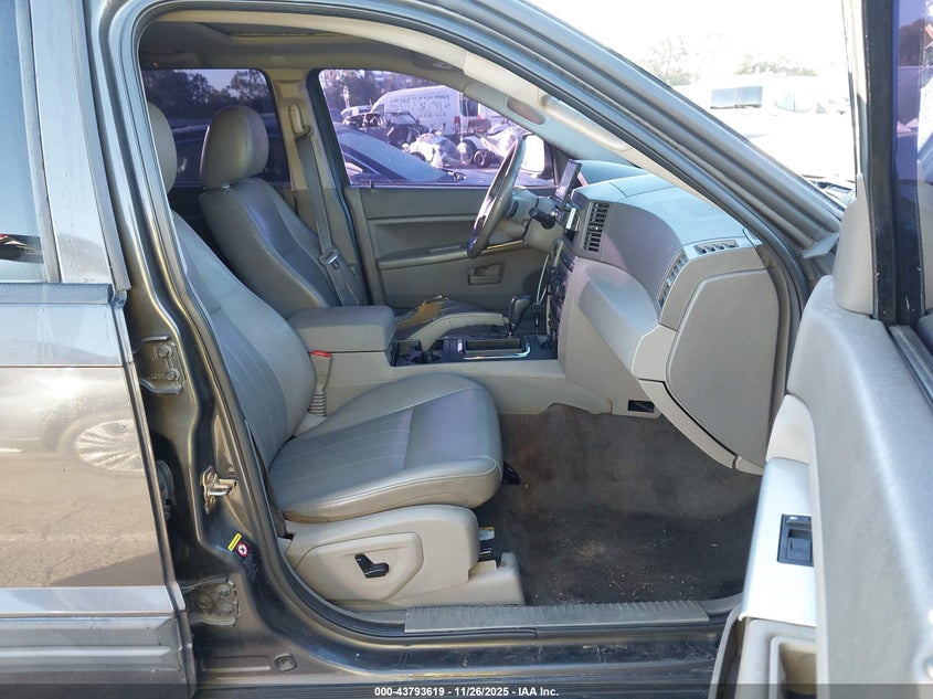 1J8HS48NX5C717377 2005 JEEP GRAND CHEROKEE photo no. 5