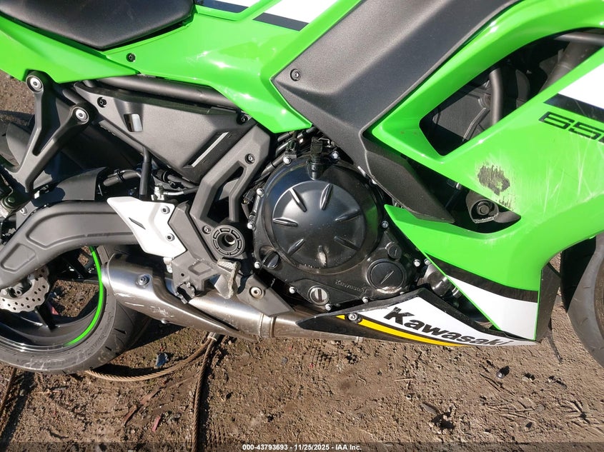 2025 Kawasaki Ex650 P VIN: ML5EXEP17SDAP5199 Lot: 43793693