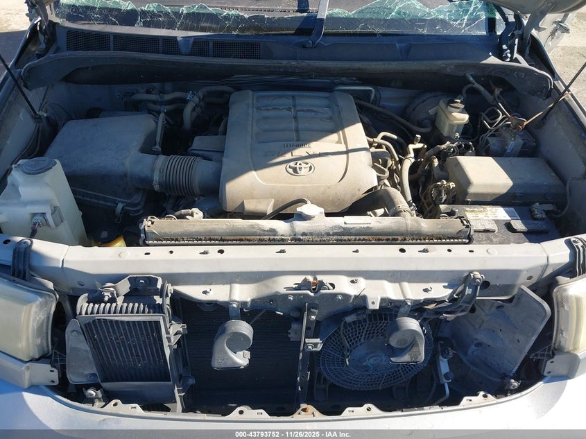 2008 Toyota Sequoia Limited 5.7L V8 VIN: 5TDZY68AX8S008311 Lot: 43793752