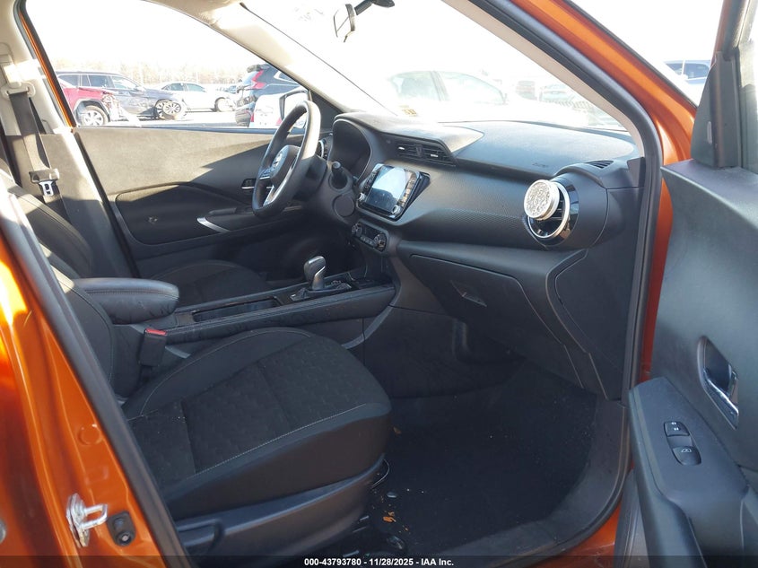 2021 Nissan Kicks Sv Xtronic Cvt